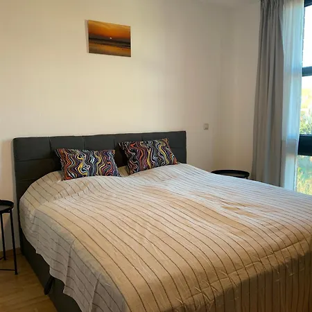 Comfort Messe 2 With Kitchen, Balcony, Parking And Elevator Apartment Düsseldorf