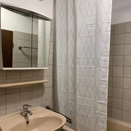 Comfort Messe 2 With Kitchen, Balcony, Parking And Elevator Apartment *