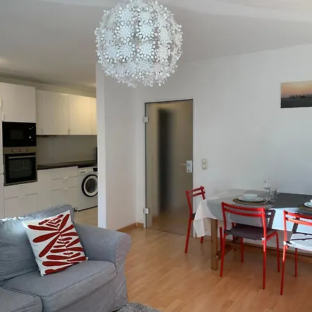 Apartment Comfort Messe 2 With Kitchen, Balcony, Parking And Elevator Dusseldorf